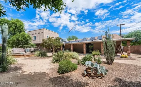 8106 N 11th St, Phoenix, AZ 85020