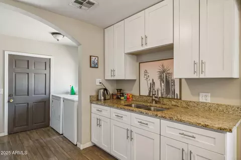 Other - 2802 W Melvin St, Phoenix, AZ 85009 photo 2 of 5