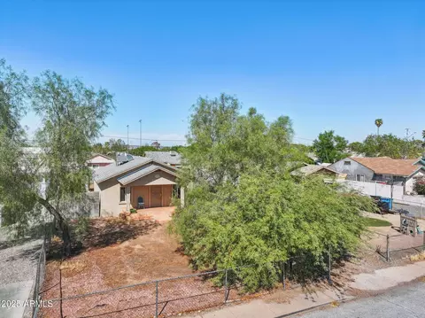 View/Area - 2802 W Melvin St, Phoenix, AZ 85009 photo 4 of 8