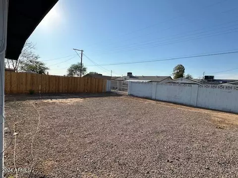 Exterior - 1714 E Chipman Rd, Phoenix, AZ 85040 photo 2 of 3