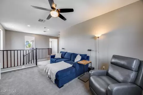 987 E Knightsbridge Way, Gilbert, AZ 85297 photo 15