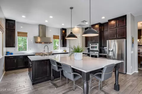 987 E Knightsbridge Way, Gilbert, AZ 85297 photo 9