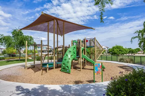 987 E Knightsbridge Way, Gilbert, AZ 85297 photo 28
