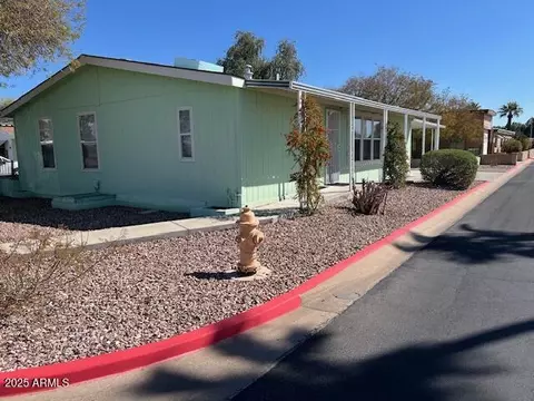 16401 N 32nd Way, Phoenix, AZ 85032