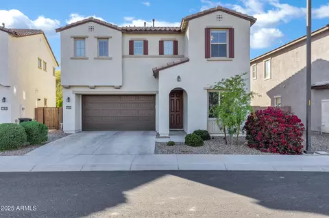 750 N Blackbird Dr, Gilbert, AZ 85234