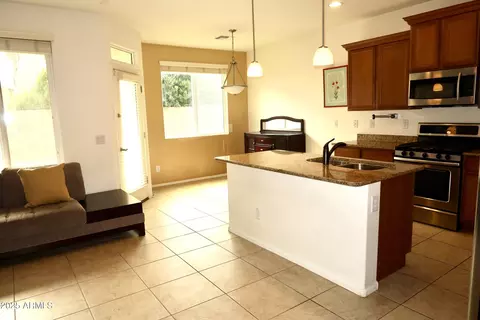 3435 E Amber Ln, Gilbert, AZ 85296 photo 4