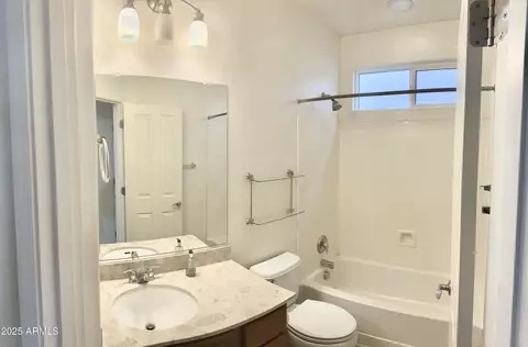 3435 E Amber Ln, Gilbert, AZ 85296 photo 11