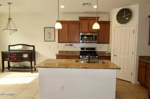 3435 E Amber Ln, Gilbert, AZ 85296 photo 6