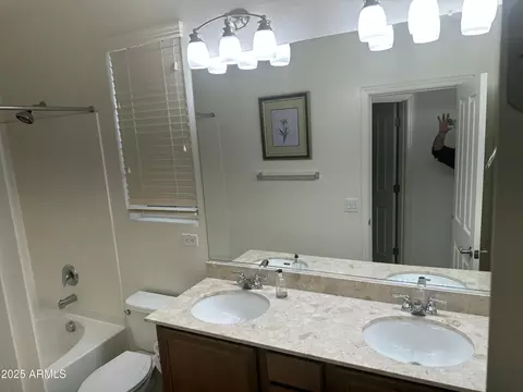 3435 E Amber Ln, Gilbert, AZ 85296 photo 10