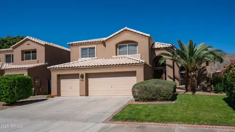 932 E Mountain Sage Dr, Phoenix, AZ 85048 photo 2