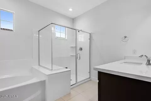 Bath - 8240 E Quintuplet Ave, Mesa, AZ 85212 photo 1 of 2