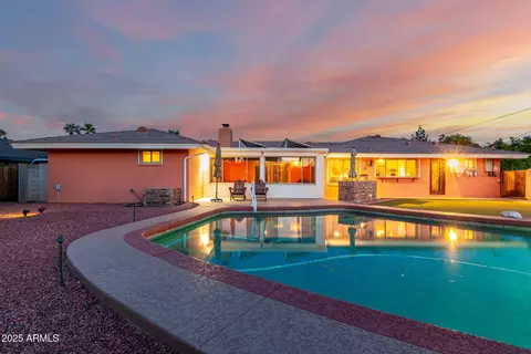 Exterior - 2148 E Cairo Dr, Tempe, AZ 85282 photo 5 of 9
