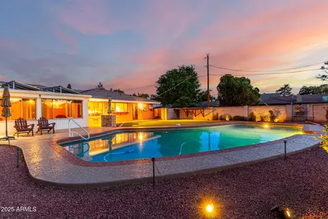 Exterior - 2148 E Cairo Dr, Tempe, AZ 85282 photo 6 of 9