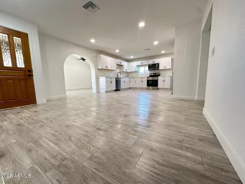 Living - 6131 N 36th Dr, Phoenix, AZ 85019 photo 1 of 6