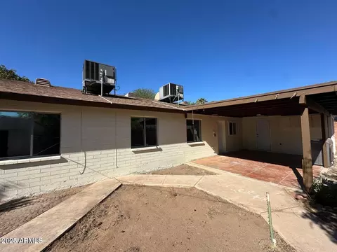 Exterior - 6131 N 36th Dr, Phoenix, AZ 85019 photo 1 of 3