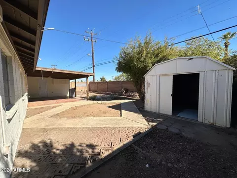 Exterior - 6131 N 36th Dr, Phoenix, AZ 85019 photo 3 of 3