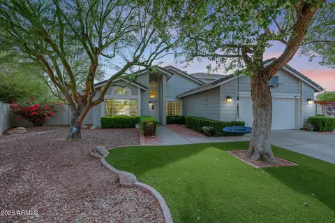 9015 E Altadena Ave, Scottsdale, AZ 85260