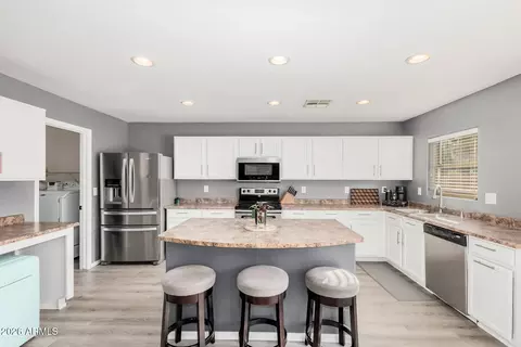 11737 W Robin Dr, Sun City, AZ 85373