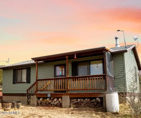 7072 N Pinon Pine St, Williams, AZ 86046