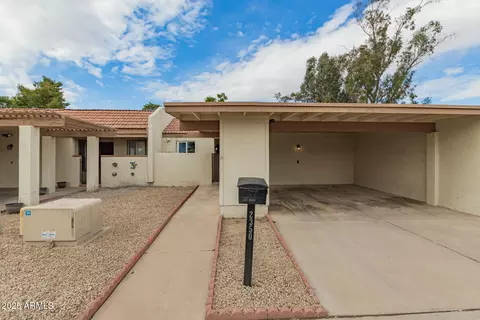 2350 W Rue De Lamour Ave, Phoenix, AZ 85029