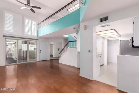 15439 N 1st St, Phoenix, AZ 85022