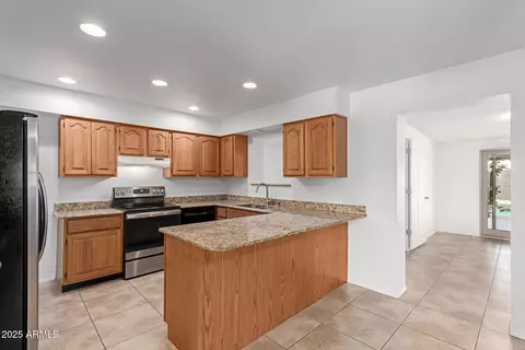 Kitchen - 1910 W 9th Ave, Apache Junction, AZ 85120 photo 2 of 5