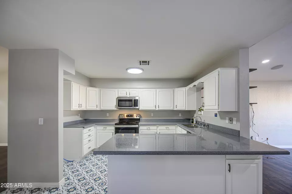 Kitchen - 1357 S Loma Vista Cir, Mesa, AZ 85204 photo 3 of 5