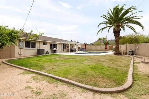 2710 E Cinnabar Ave, Phoenix, AZ 85028 photo 23