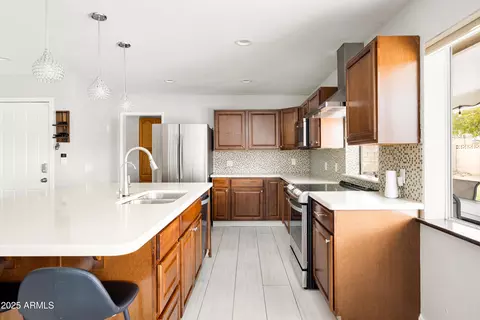 2710 E Cinnabar Ave, Phoenix, AZ 85028 photo 10