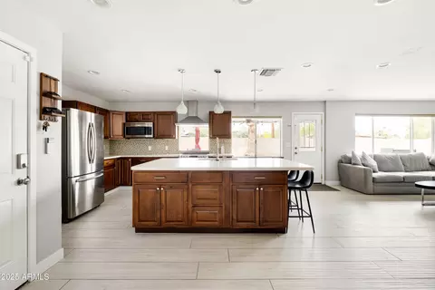 2710 E Cinnabar Ave, Phoenix, AZ 85028 photo 12