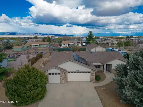 3375 N Meadowlark Dr, Prescott Valley, AZ 86314