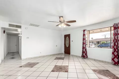 3149 N 40th Ln, Phoenix, AZ 85019 photo 5