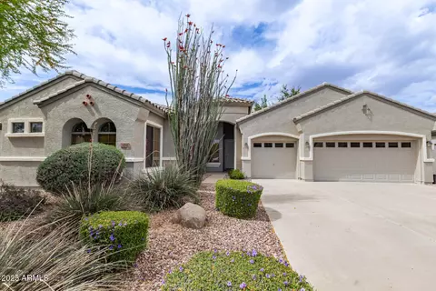 2600 E Hazeltine Way, Chandler, AZ 85249