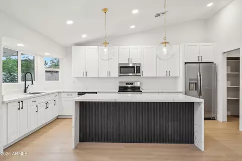3026 E Bremen St, Phoenix, AZ 85032