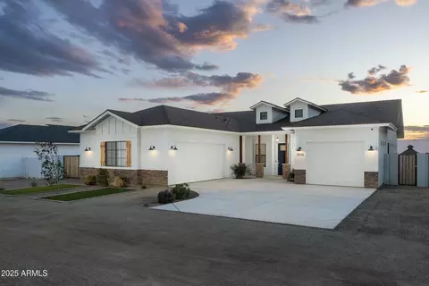 6244 S Flora Ln, Gold Canyon, AZ 85118