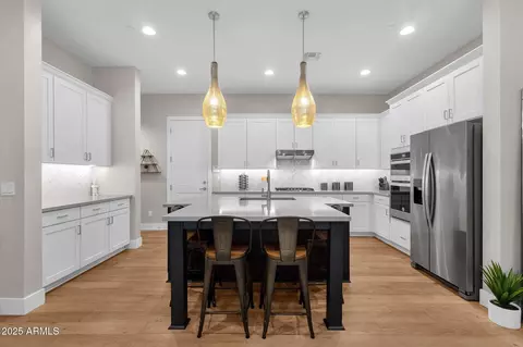 8340 E Mcdonald Dr #1016, Scottsdale, AZ 85250