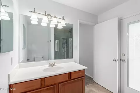 Bath - 4445 E Coconino St, Phoenix, AZ 85044 photo 1 of 3