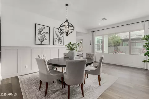 Dining - 3749 E Sagebrush St, Gilbert, AZ 85296 photo 2 of 3