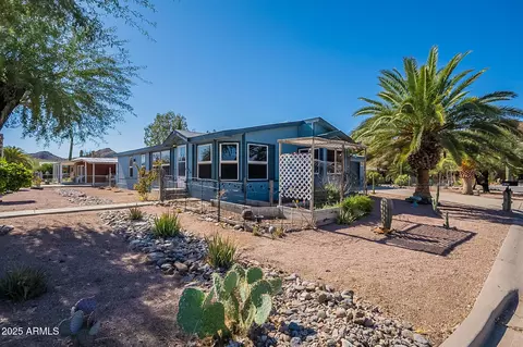 437 W Morris Cir, Queen Valley, AZ 85118