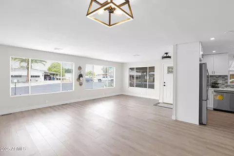 3515 E Sandra Ter, Phoenix, AZ 85032 photo 8