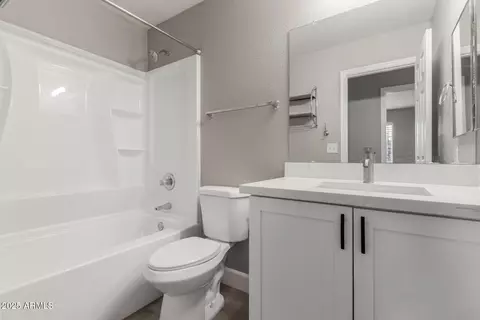 4002 E Melinda Ln, Phoenix, AZ 85050 photo 26