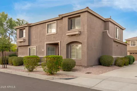 4002 E Melinda Ln, Phoenix, AZ 85050 photo 3