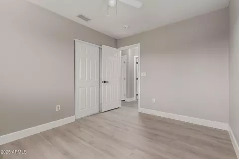 4002 E Melinda Ln, Phoenix, AZ 85050 photo 28