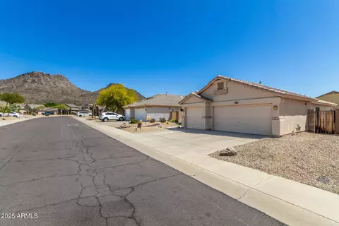 6539 W Briles Rd, Phoenix, AZ 85083