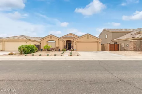 1231 W Beacon Ct, Casa Grande, AZ 85122