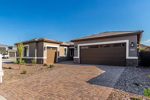 4737 W Capistrano Ave, Laveen, AZ 85339