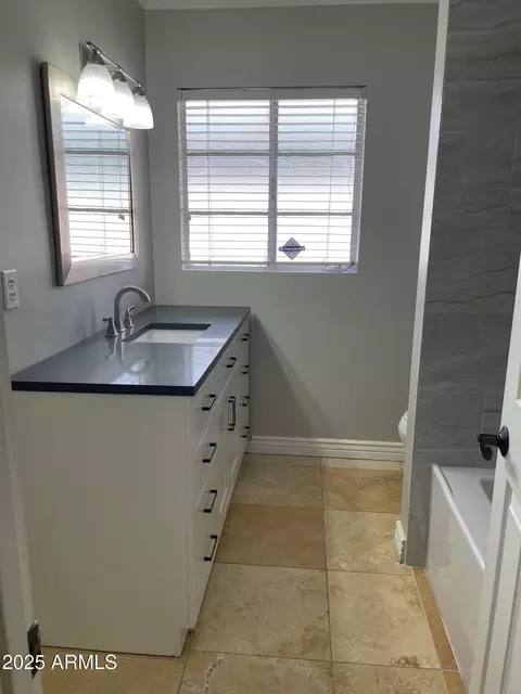 Bath - 4713 E Cambridge Ave, Phoenix, AZ 85008 photo 2 of 2