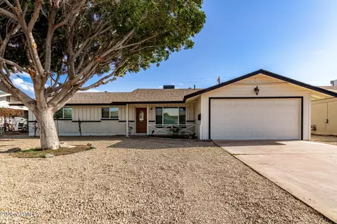 3733 W Flynn Ln, Phoenix, AZ 85019