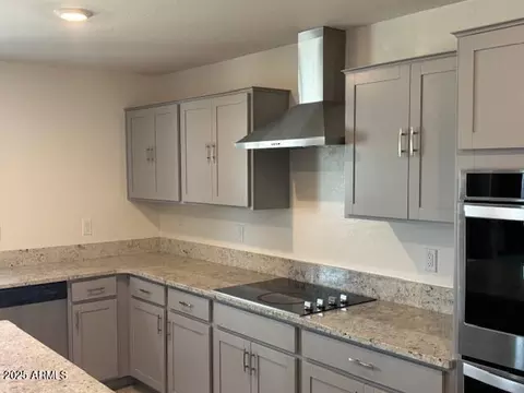 Kitchen - 7227 N 125th Dr, Glendale, AZ 85307 photo 2 of 4