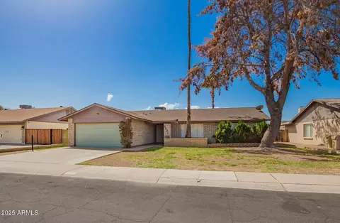 5421 W Seldon Ln, Glendale, AZ 85302